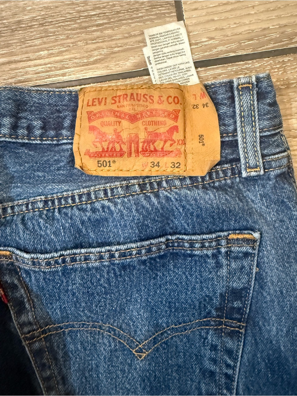 Levi's Men's Straight Jeans 501. 34w 32L